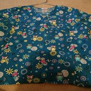 Nurse/CNA scrub top (Owls)
